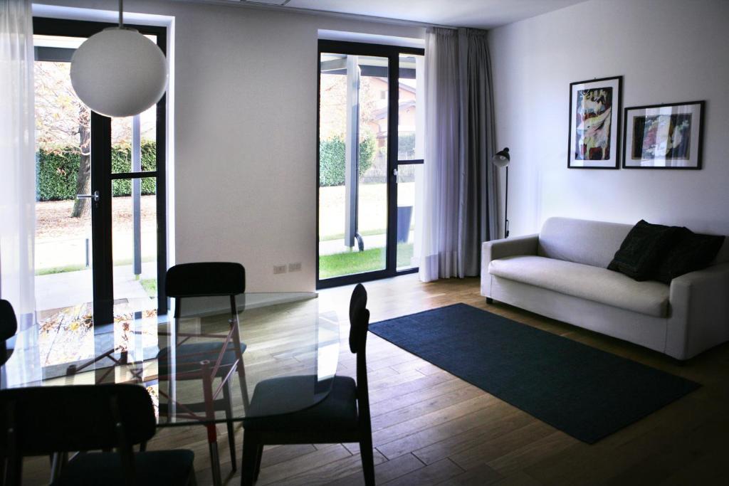 Mxp Rooms Guest House Cardano Al Campo Phòng bức ảnh